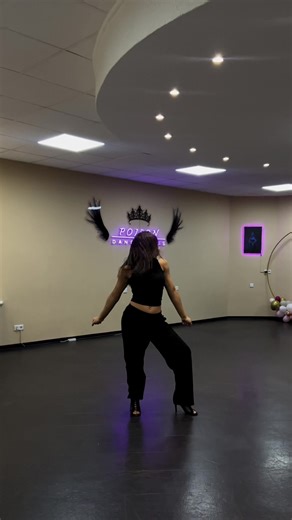 Dieser song auf Dauerschleife 🎧😮‍💨 #heels #dance #choreography #tiktokshop