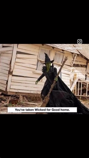 Danielle Paige (@daniellepaigebooks)’s videos with original sound - Danielle Paige