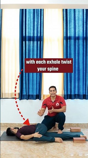 How to Do Supine Spinal Twist (Supta Matsyendrasana) #yogatipsforbeginners