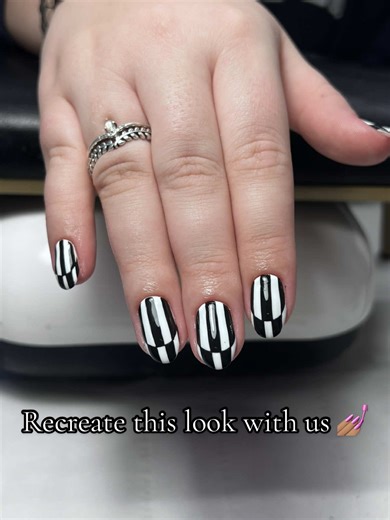 Create Stunning Monochrome Nail Art in Minutes! 💅🏽