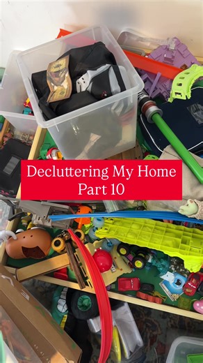 Decluttering Toys: What to Keep and Donate