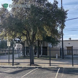 [Hot Item] Square Pipe Metal Aluminum Privacy Fencing Decorative Garden Panel Tubular Steel Fence