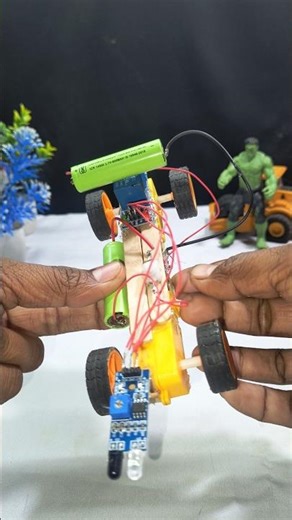 Automatic Car Using IR Sensor | Smart Car Project#shorts #viral #youtubeshorts #experimnent #diy#dc