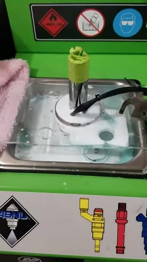 Cleaning a SkiDoo eTec Fuel Injector