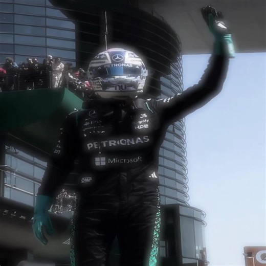 Antonelli Takes Pole Position at Chinese GP