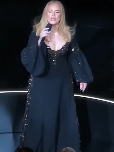 Adele's Heartfelt Performance of 'Someone Like You' at Weekend 50