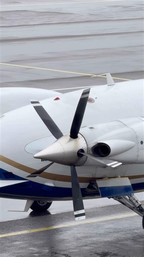 Piaggio P180 Avanti #video #aviation #engineering #innovation #speed #italy #fast #shorts #airplane