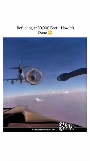 ✈️ MID-AIR REFUELING: The Ultimate High-Speed Pit Stop! ⛽🔥 Ever wondered how fighter jets gas up without landing? 🤯 This insane precision feat keeps them flying longer, faster, and farther—no runway needed! 💨 Would YOU trust yourself to connect the fuel hose at 500 mph? 😅 (I’d panic! 🚨) #MilitaryTech #AviationGeek #EngineeringMarvel #FutureOfFlight #DidYouKnow #HighSpeedPhysics #USAF #JetLife (Drop a 🛩️ if you’re amazed!) | physics_memz