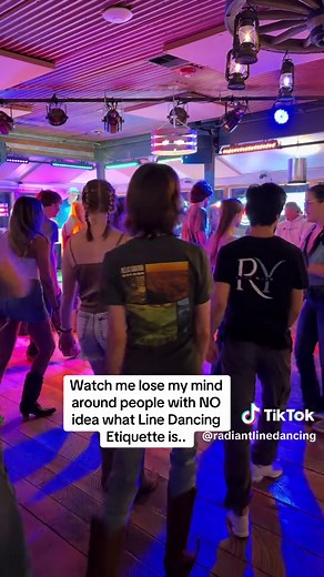 Understanding Line Dance Etiquette for a Better Experience