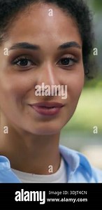 Excited surprised African American business woman portrait looking at camera in city outdoors smiling female entrepreneur happy businesswoman girl wow amazed wonder surprise joyful expression shock Stock Video Footage - Alamy