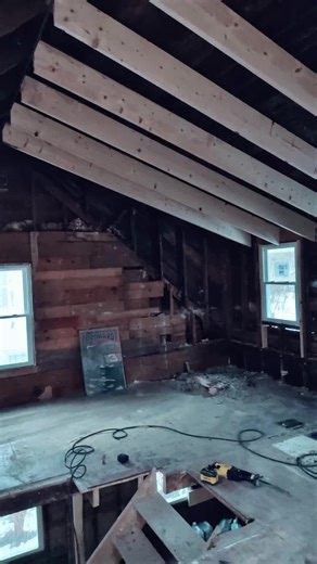 Top Carpenter Tools for DIY Projects and Construction