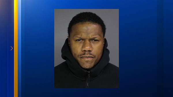 2nd suspect sought for murder of store clerk in Philadelphia's Frankford section