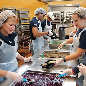 Do you want to change your community for the better? So do we! See how Capital One volunteers: https://capital.one/35jMWw5 | Capital One Careers | Facebook