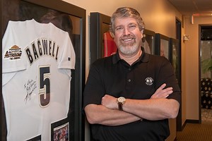 Cosmetic Dentist Houston, TX | Meet Dr. Guy M. Lewis