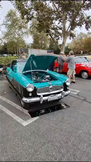 Nash Metropolitan walkaround at 2025 Boots & Bonnets – British Car Show