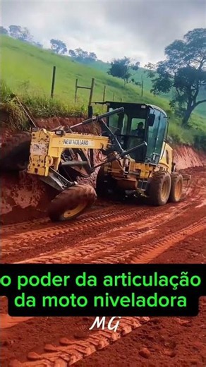 The power of the motor grader's articulation #heavyequipment #articulated #construction #earthmoving