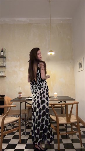 p.havanna (@p.havanna)’s videos with La femme d'argent - Air