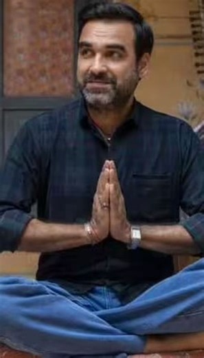 Recommending Good Films & Shows on Instagram: "🎥 Mimi (2021) is a warm, emotional drama that follows a young woman whose life changes after she agrees to become a surrogate. When things don’t go as planned, she’s forced to face responsibility, judgment, and unexpected love. Pankaj Tripathi brings so much heart and humour to the film, grounding the story with his calm presence and making the emotional moments feel even more genuine. It’s a simple, touching film that balances laughter and tears b