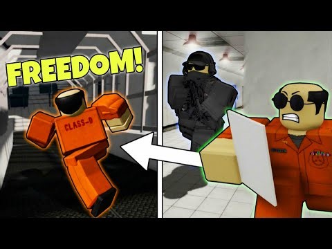 I ESCAPED the Roblox SCP CB Facility!