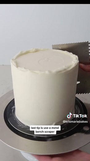 Top 3 Tips for Smooth Cake Sides | Cake Decorating Hacks