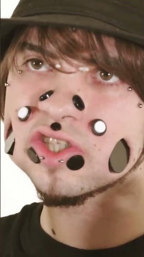 මෙයාගේ මූණ බලන්නකෝ 😱 වැඩිම සිදුරු ගිනස් වාර්තාව 😨 BioApi | #shorts #sinhala #science - Guinness