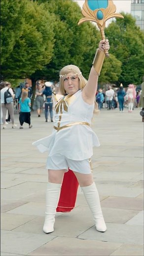 ✨BEAUTIFUL Shera cosplay filmed at Megacon Manchester✨