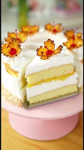 Juicy Pineapple heaven Cake