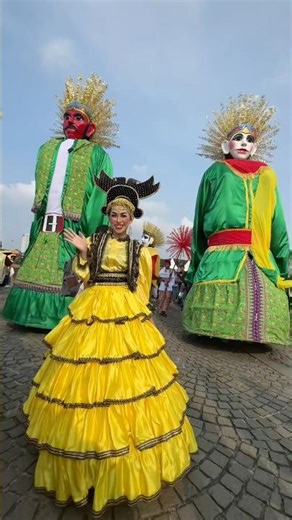 Ondel ondel Raksasa Joget di Monas #shorts