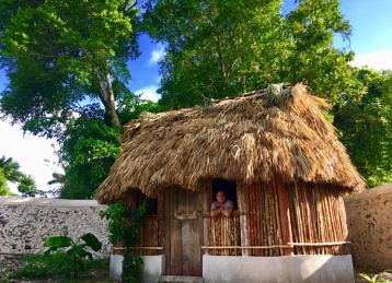 How Mayan houses are built and how they function
