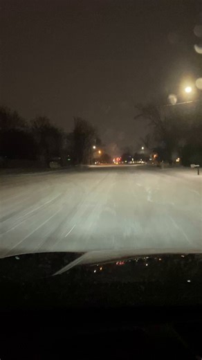 It's not a lot of snow, but roads are snow-covered and slick in some areas this morning in Metro Detroit. Snow will linger all morning. Tune in AM 950, WWJ, for updates. | WWJ Newsradio 950