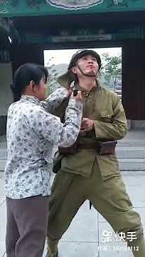 [stunt] Female killer stabs a soldier in boots鬼子被妇女捅死