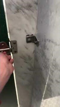 272. Owsley Museum of Art Men’s Restroom