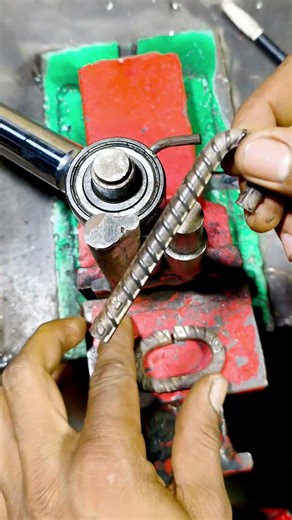 make a chain from the strong #concrete #bending #tools #crafts #diy
