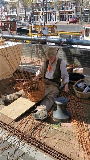 Wicker Basket Maker at Work | Traditional Craftsmanship!