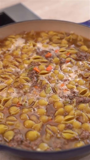 Creamy One Pot Cheeseburger Pasta (Easy Comfort Food) 🔥