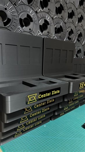 DVision_tech | 3D PRINT | 3D SCAN | REVERSE ENGINEERING on Instagram: "Custom-made 3D printed stands created for @centarzlata. Designed to fit perfectly in their display setup — precise, stable and visually clean. From idea to final product, delivered quickly and flawlessly. 👉 Need custom stands or product display solutions? We design, print and deliver. #dvisiontech #additivemanufacturing #3dprinting #3dscanning #centarzlata"
