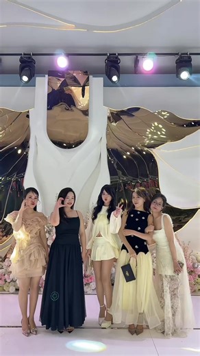 Trendy Biến Hình Cho Mùa YEP