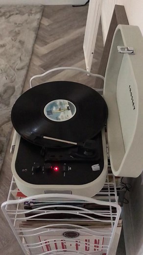 1st Album Nostalgia #mudrock #mud #tigerfeet #vinyl #1970smusic #recordplayer