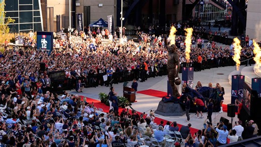 Ceremony honors Tom Brady as statue unveiled outside Gillette