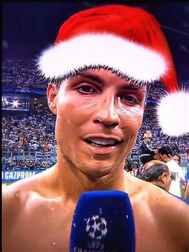 Ronaldo wishes you a merry Christmas