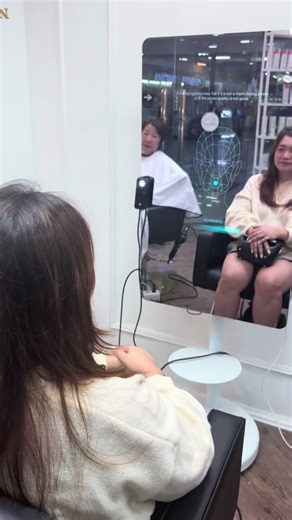 Revolutionary AI Mirror Enhances Your Beauty Experience