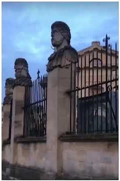 OXFORD LIBRARY AND MUSEUM | OXFORD UNIVERSITY UK #transformation #tourism #travel #trending #see