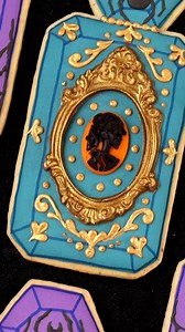 369K views · 2.7K reactions | I hope these Halloween cookies decorated with royal icing inspire you to make your own cookies this season! Join the Cookie Art Club for my best cookie recipes, cookie decorating tutorials, tons of cookie inspiration, and personalized cookie decorating advice | SweetAmbs | Facebook