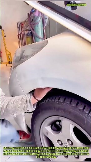 自動車のへこみ修復の精密さ - 熟練ボディ技術者の仕事