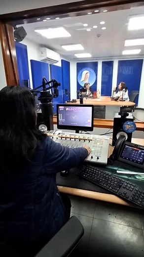 Iniciando el día en Radio María, nuestra programación variada te acompaña las 24 horas del día, con momentos de oración, formación espiritual, promoción humana, música y más. Súmate a nuestra gran familia mariana. #radiomariaperu #radiomaria #catolicos #catolico #fyp #radio #soycatolico #jovenescatolicos #evangelizar #evangelizando #reel | Radio Maria Perú