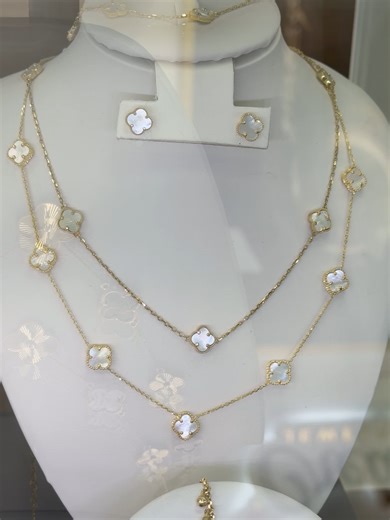 🔥✨ Real Gold — Now Available ✨🔥 Real gold is in. Clean pieces, solid weight, and timeless shine that never goes out of style. Perfect for everyday wear or a long-term piece you can keep forever. If you’ve been waiting for real gold, now’s the time. 💛✨ 📍 Located in Miami 🚚 FREE shipping all across the USA via FedEx 💰 Financing Available NO credit check • NO down payment • Fast approvals 💬 Lock yours in today: 📞 WhatsApp / Call: 786 519 3177 📸 Instagram: @FazeJewelry8 #realgold #goldjewel