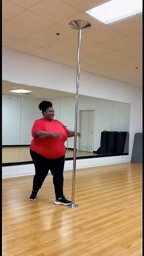 Oops 😱😭 Pole Dance Attempt Goes Wrong 😂 | Unexpected Floor Fail