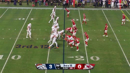 Can't-miss play: Tip-drill INT! Fulton's diving deflection leads to Bolton's pick of Bo Nix