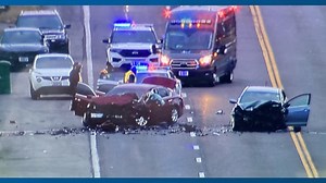 Man dies in head-on crash in St. Louis County Monday evening