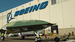 #MQ25 on the move! The first U.S. Navy MQ-25 Stingray recently moved off the production line to our static test facility. This is the first of nine Stingrays to be put through static, fatigue and flight tests to ensure durability and airworthiness. Watch #TeamBoeing escort the unmanned aerial refueler. | The Boeing Company